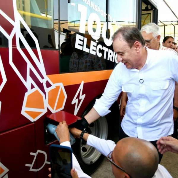 El gobernador Durazo hace historia con el Plan Sonora al inaugurar la primera electrolinera pública en el estado